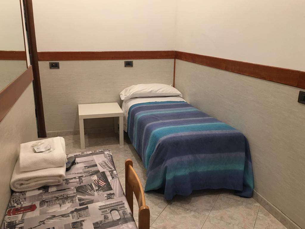 Hotel Planet Рим Экстерьер фото