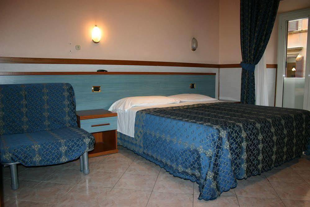 Hotel Planet Рим Экстерьер фото