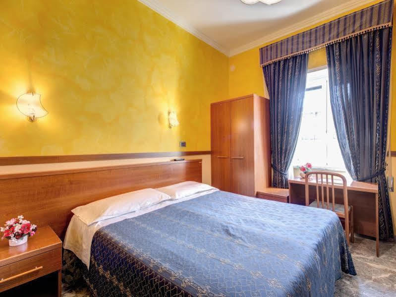 Hotel Planet Рим Экстерьер фото