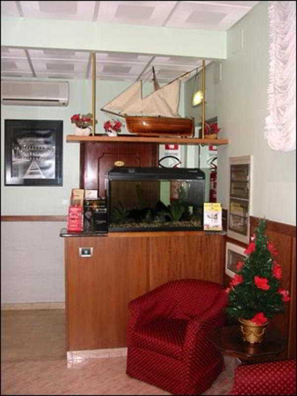 Hotel Planet Рим Экстерьер фото